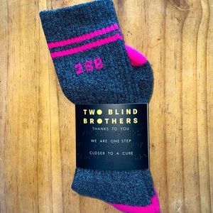 NWT 2 Blind Brothers Crew Socks (1 Size)